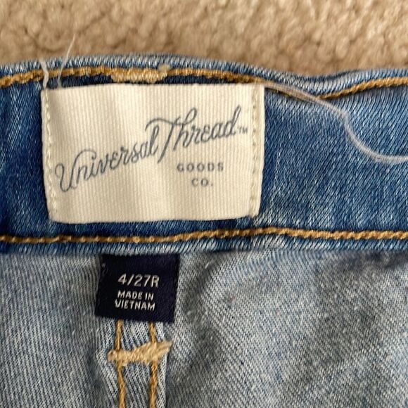 Distressed high rise skinny jeans - Picture 3 of 4